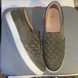 Military Green Slip On Flats A New Day Size 9